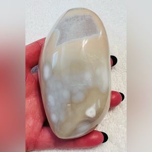 Large Flower Agate - cream colored